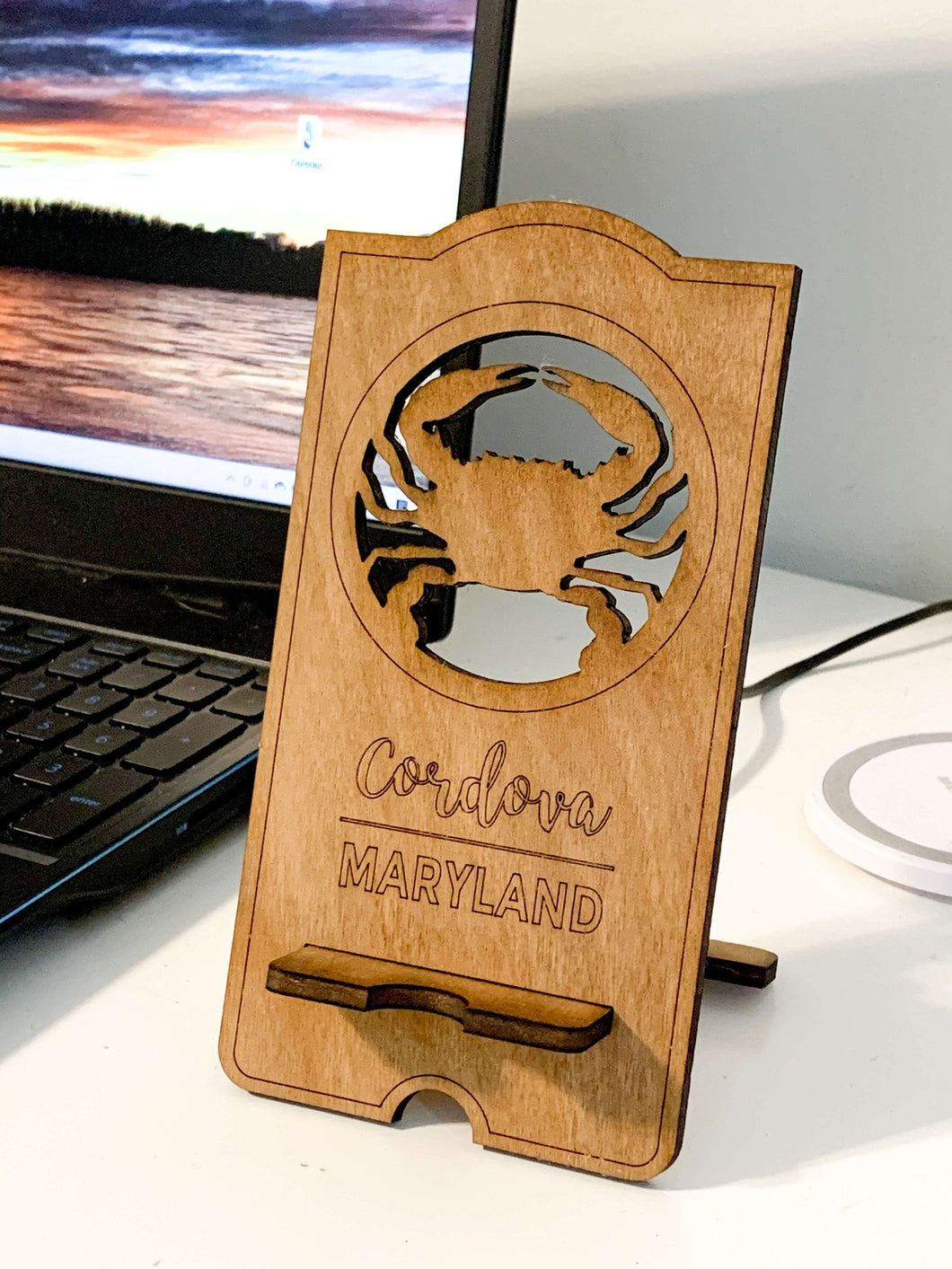 Personalized Phone Stand With Blue Crab